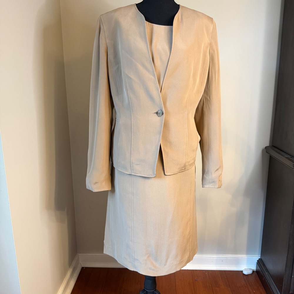 NWT Jones New York Suit 3PC Set Women 14 Latte Tan Silk Blazer Tank Skirt